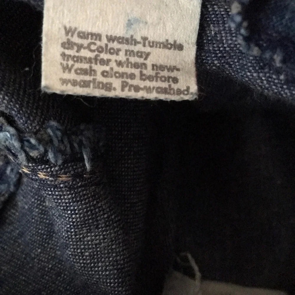 Vintage Levi’s Jeans - Picture 8 of 9